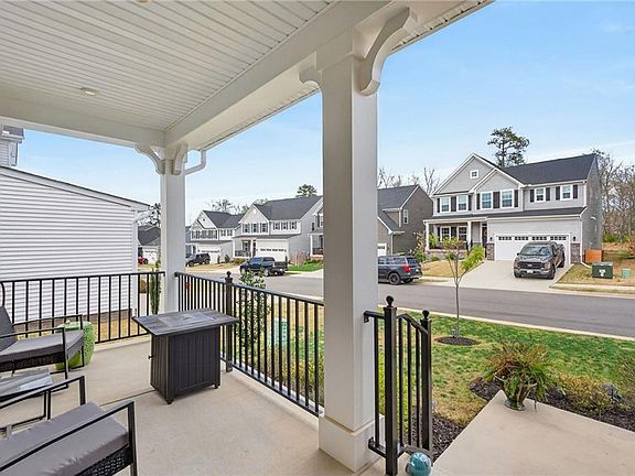 5th image of 9733 Goldenrod Ct