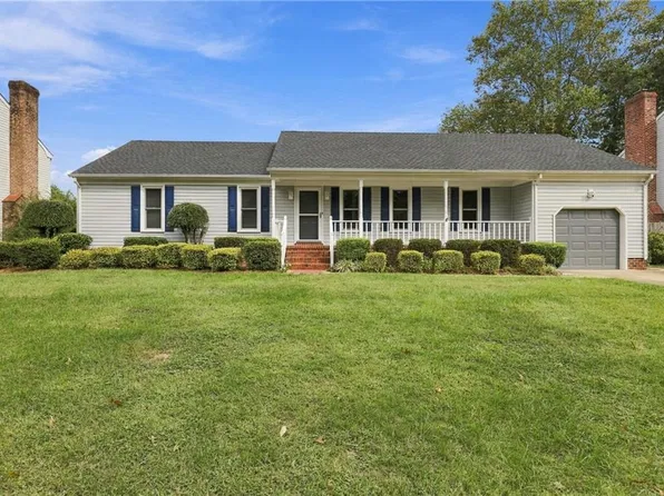 521 Hatteras Cres, Chesapeake, VA 23322