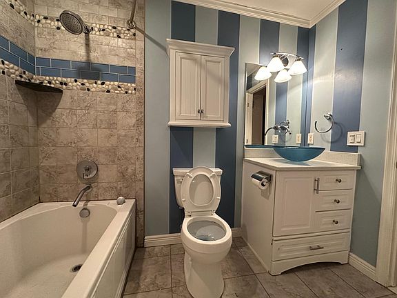 4th image of 502 Greenhill Ct