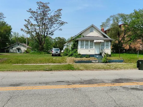 1117 Cedar St, South Bend, IN 46617