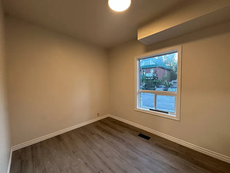274 William St #L — Photo 19