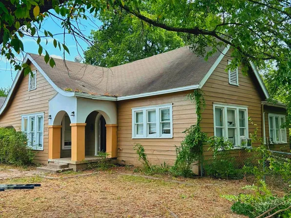 1616 Campbell St, Commerce, TX 75428