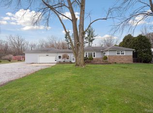 13955 Grafton Rd, Carleton, MI 48117