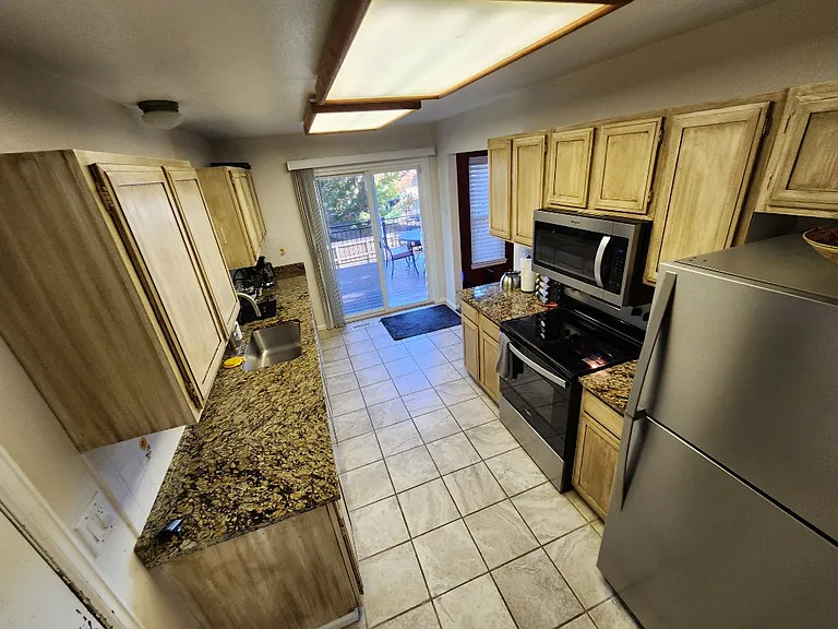 5541 Country Heights Dr — Photo 7