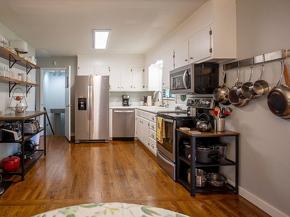 5th image of 4401 Landon Dr