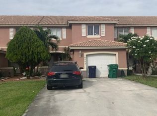 16443 SW 68th Ter, Miami, FL 33193