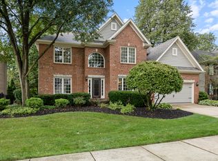 2177 Red Maple Ln, Aurora, IL 60502