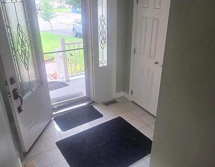 508 Farnham Ct — Photo 2