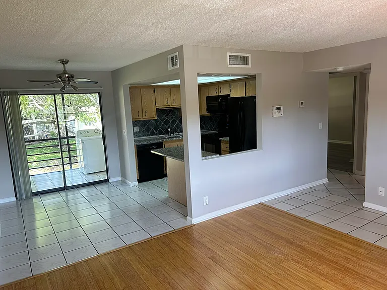 4147 Oak Terrace Dr — Photo 5
