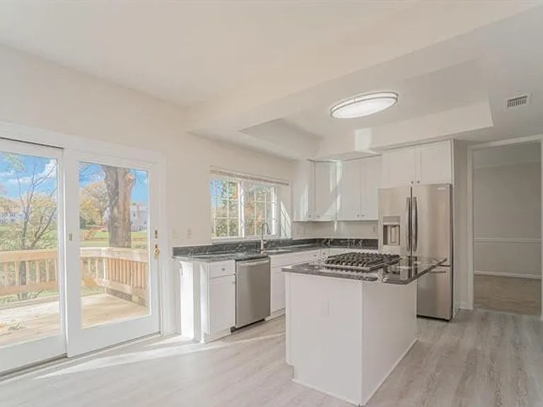 13116 Holly Leaf Ct — Photo 11