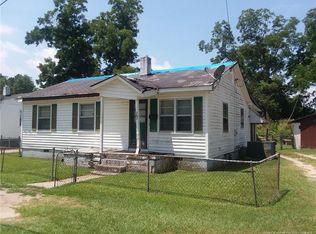 707 N Main St, Fairmont, NC 28340
