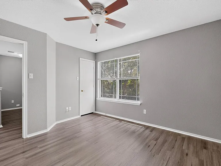 13528 Briarcreek Loop — Photo 31