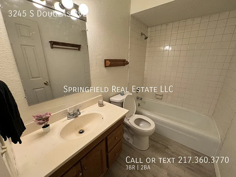 3245 S Douglas Ave — Photo 5