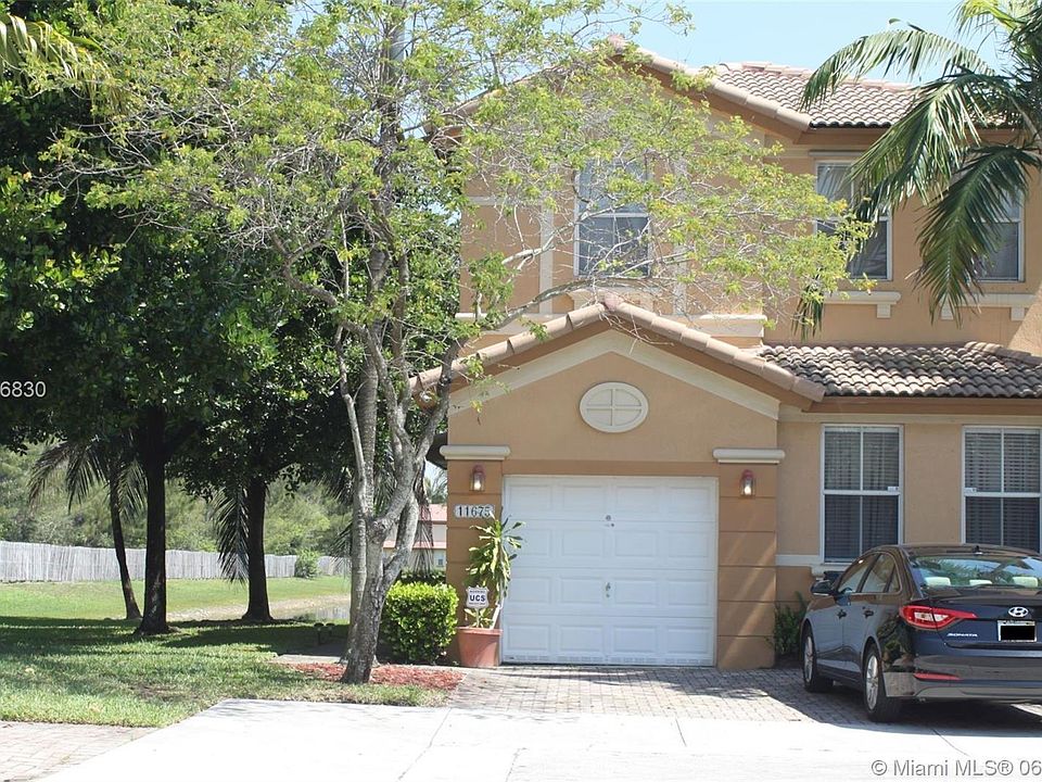 1st image of 11675 NW 78th Ln