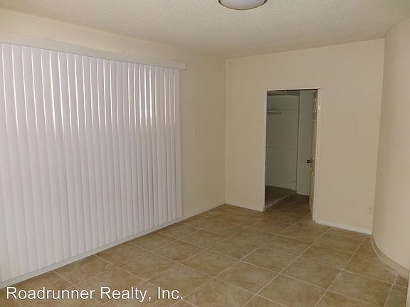 4th image of 7610 Valley Vista Ave