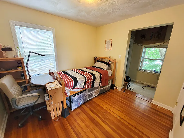 1096 N Shore Rd #2 — Photo 4