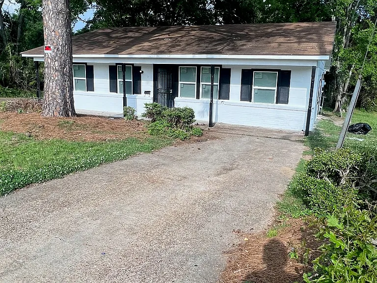4238 Sunset Dr — Photo 4