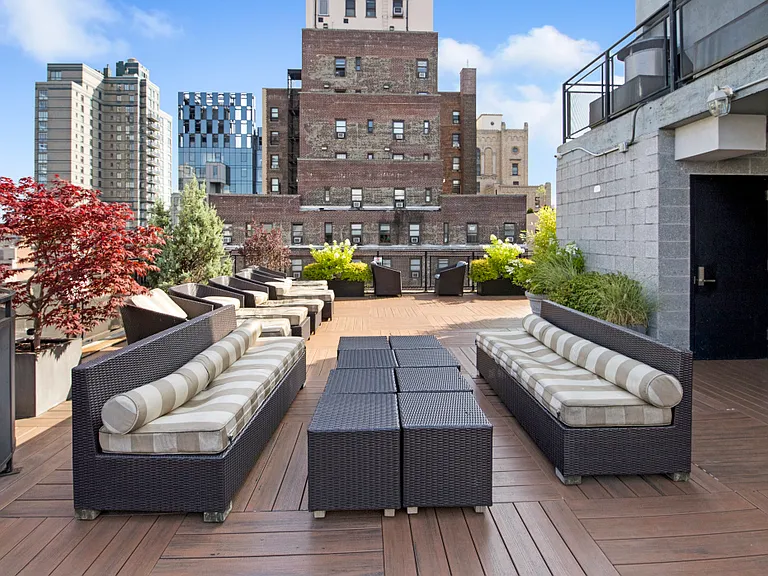 148 E 24th St #6E — Photo 9