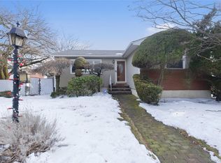 3 Archer Street, Freeport, NY 11520