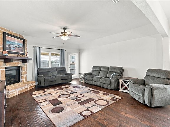 4th image of 1733 Ridge Creek Ln