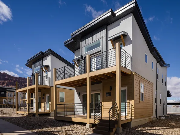 2906 E Desert Sol Ct, Moab, UT 84532