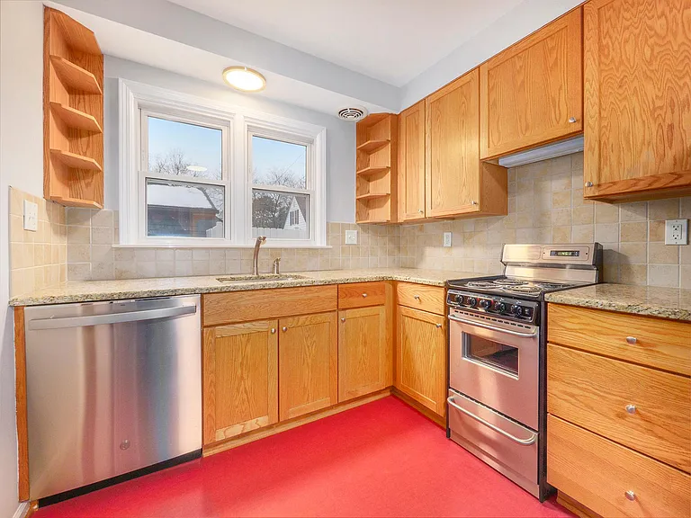 516 Berkley Ave #1 — Photo 13