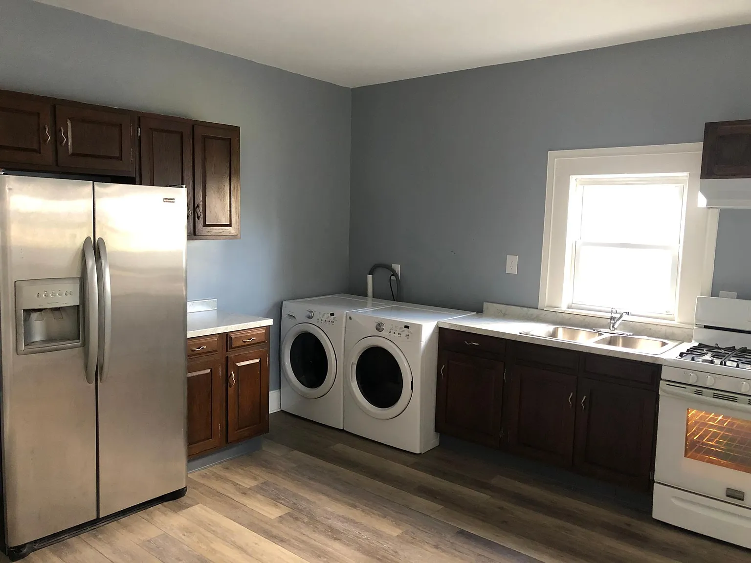 2317 W Delaware St — Photo 1