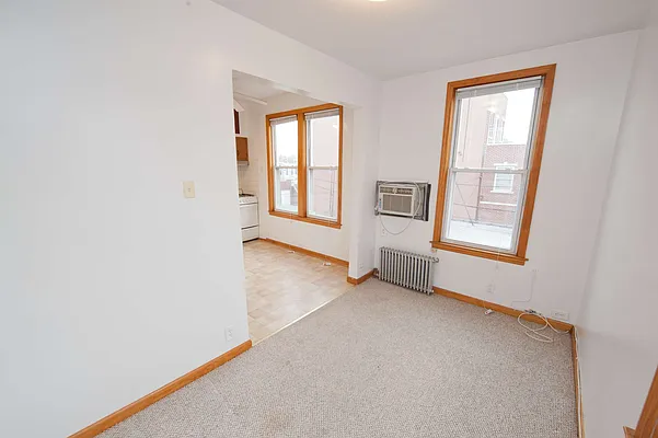 Rented by Compass | media 14