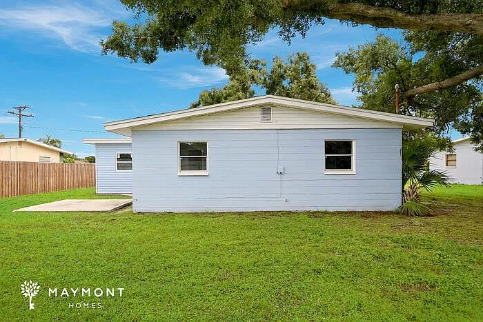 3 bed, 2.0 bath, 1157 sqft, $1,895 — Photo 3