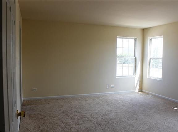 5th image of 499 Brookside Dr