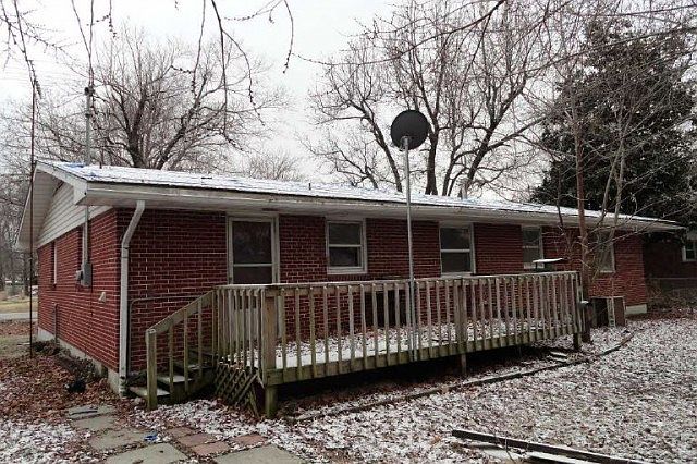 2nd image of 635 E Burford St