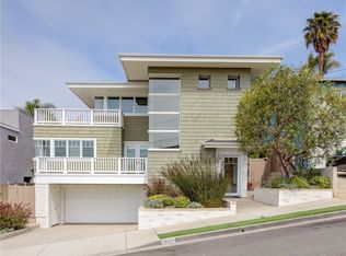 917 3rd St, Hermosa Beach, CA 90254