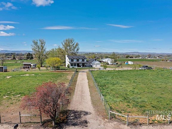 3rd image of 17895 Fargo Rd