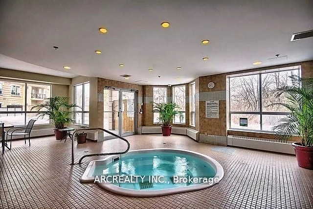 2 Maison Parc Ct #406 — Photo 18