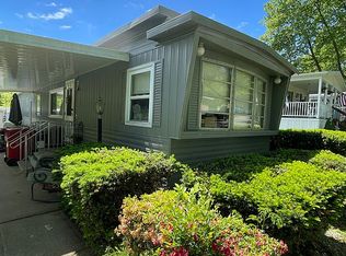 3 Woodview Ct, Bath, PA 18014