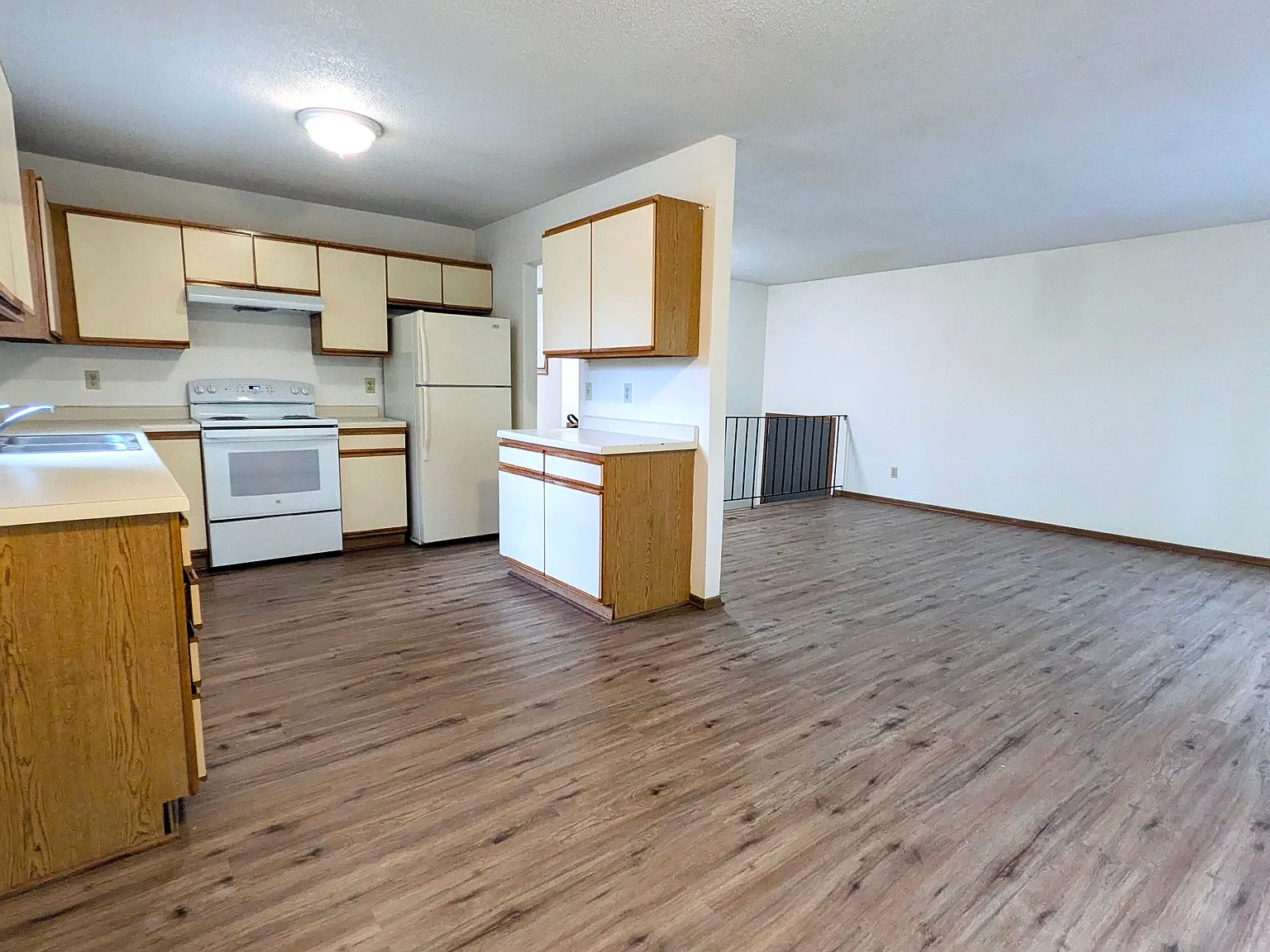 3 bed, 1100 sqft, $1,750 — Photo 4