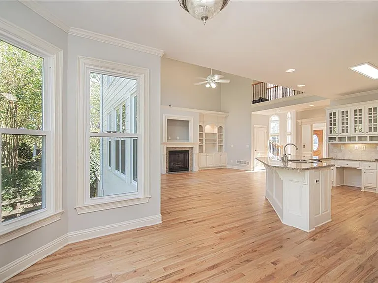 4012 Erin Dr — Photo 27