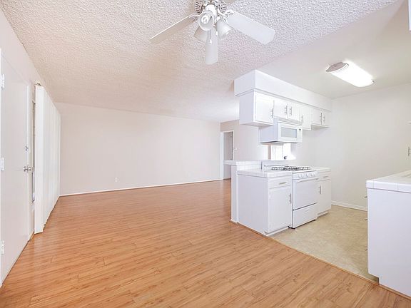5th image of 1963 S Bedford St #8906