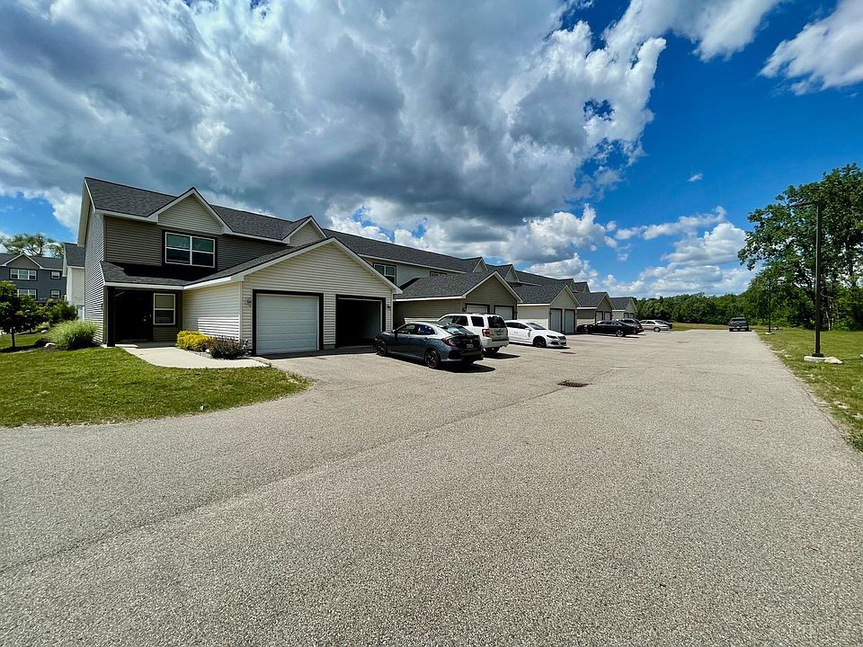 303 Baldwin St, Jenison, MI 49428 Zillow