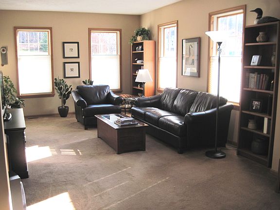 4th image of 4289 Audubon Dr