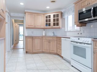 7 Joanith Dr, Toronto, ON M4B 1S6