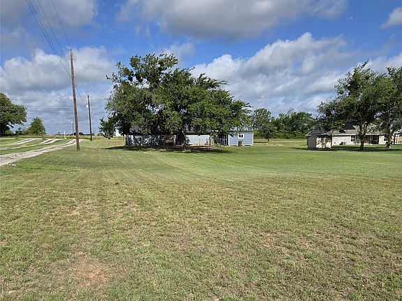 4th image of 195 Brown Ln