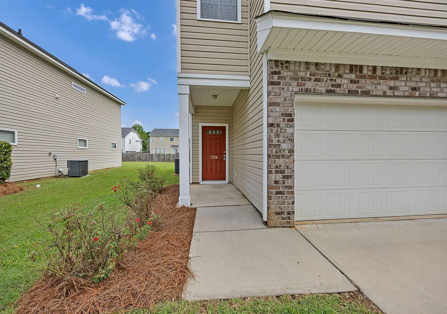 Located In Southeast - Congaree Pointe — Photo 3