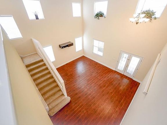 3rd image of 3421 Cypress Landing Dr
