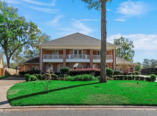 2247 Landau Ln, Bossier City, LA 71111