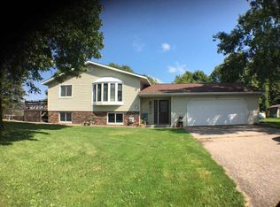 W6998 Ridge Rd, Neillsville, WI 54456