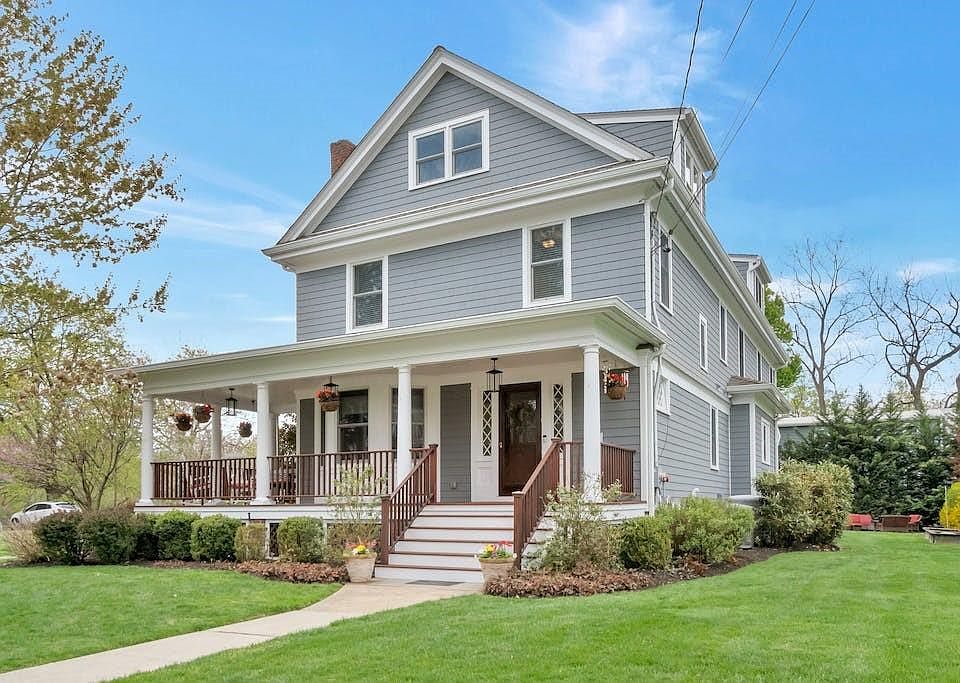 1st image of 104 Sunnyside Avenue