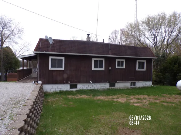 7330 N Central Ave, White Cloud, MI 49349