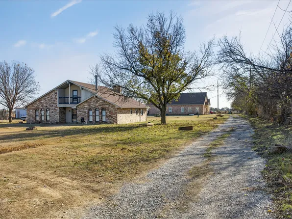 10569 Range Rd, Justin, TX 76247