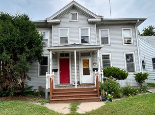 697 Randolph Ave #697, Saint Paul, MN 55102